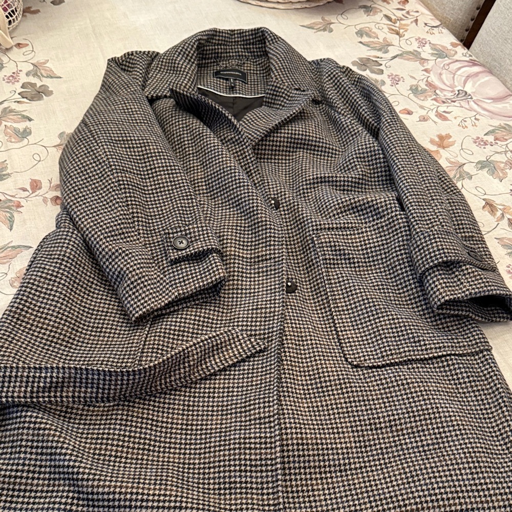 BCBGMaxAzria Black and White Houndstooth Coat